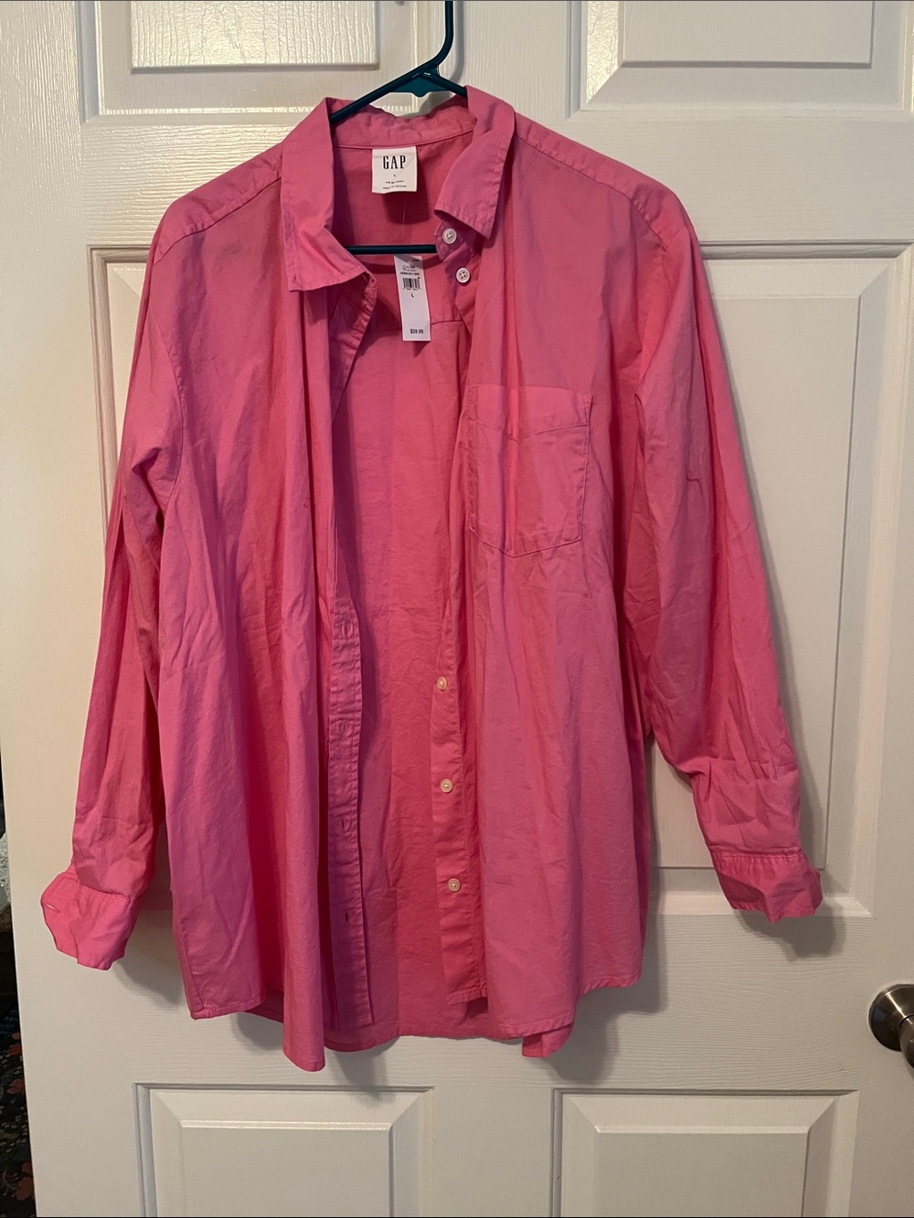 NWT GAP Pink Long-Sleeve Button-Up Shirt